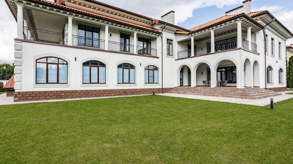 Дом в поселке Маленькая Италия