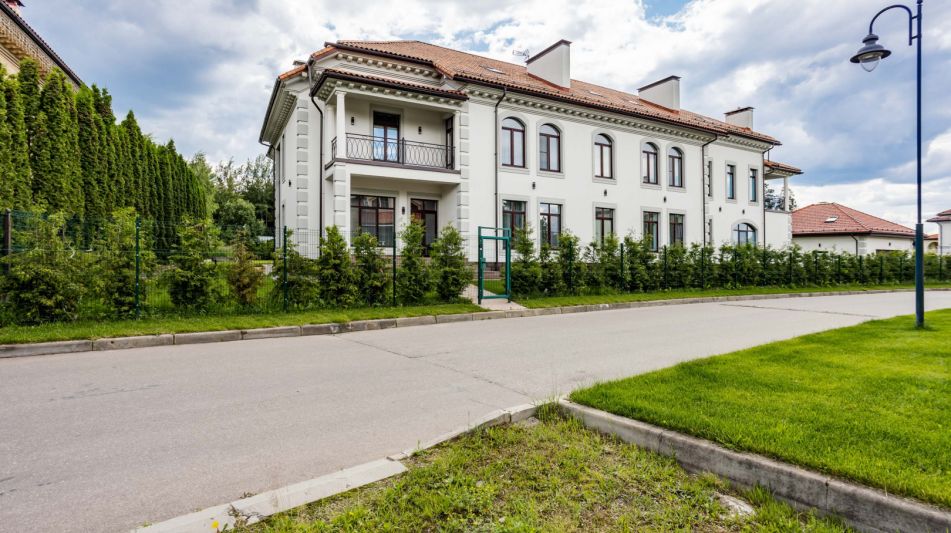 Дом в поселке Маленькая Италия