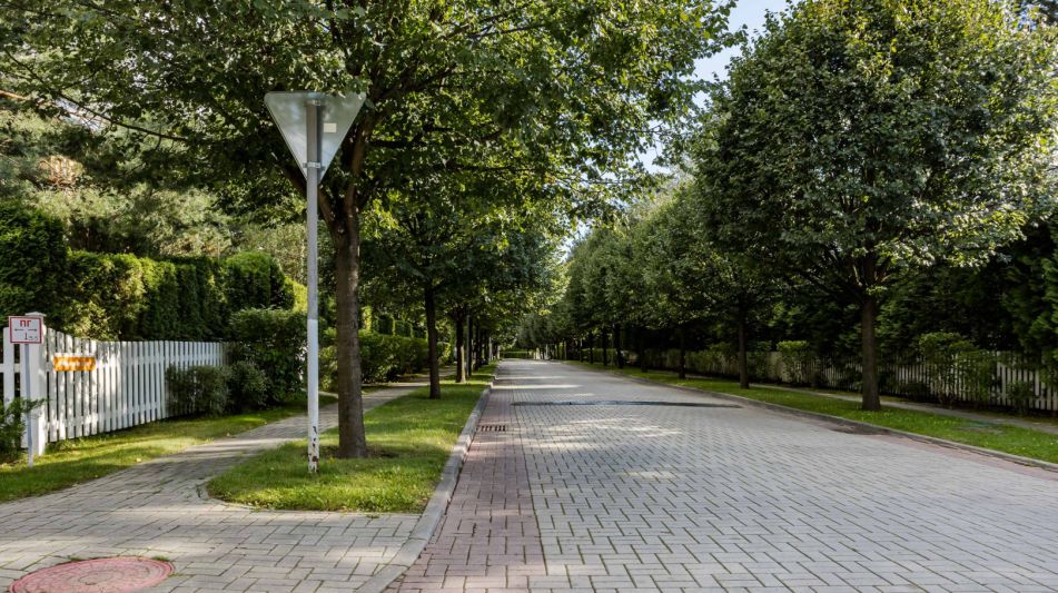 Участок в Резиденции Бенилюкс