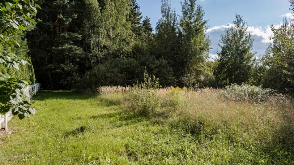 Участок в Резиденции Бенилюкс