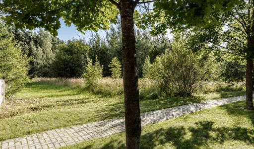 Участок в Резиденции Бенилюкс