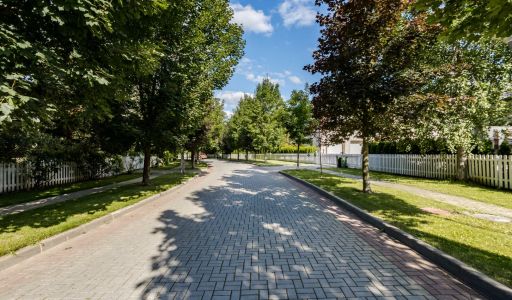 Участок в Резиденции Бенилюкс