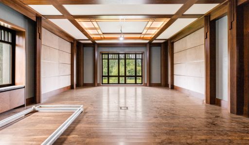 Дом у озера в КП Монолит