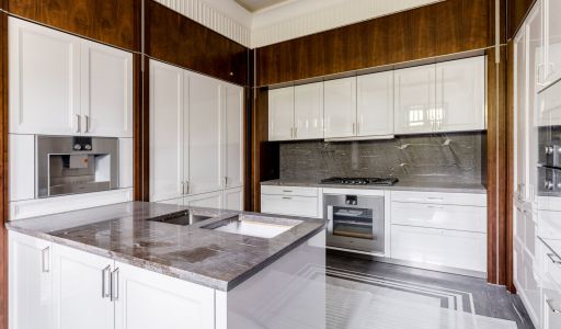 Дом у озера в КП Монолит