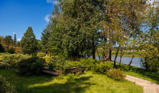 Дом с видом на воду в Славково