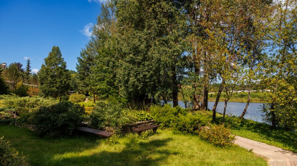 Дом с видом на воду в Славково