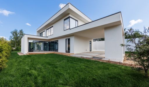 Дом с видом на воду в Славково