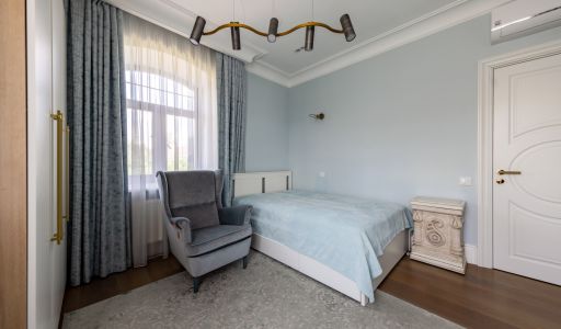 Стильный дом в КП Монтевиль