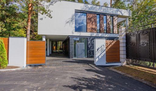 Новый дом в поселке Веледниково