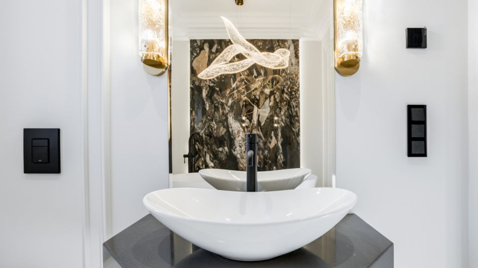 Дом у озера в КП Новорижский