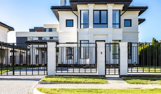 Дом у озера в КП Новорижский