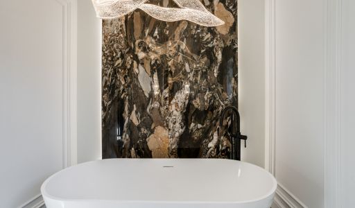 Дом у озера в КП Новорижский