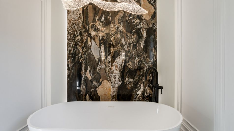 Дом у озера в КП Новорижский