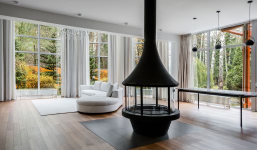 Дом с бассейном в поселке Новинки