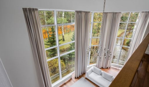 Дом с бассейном в поселке Новинки