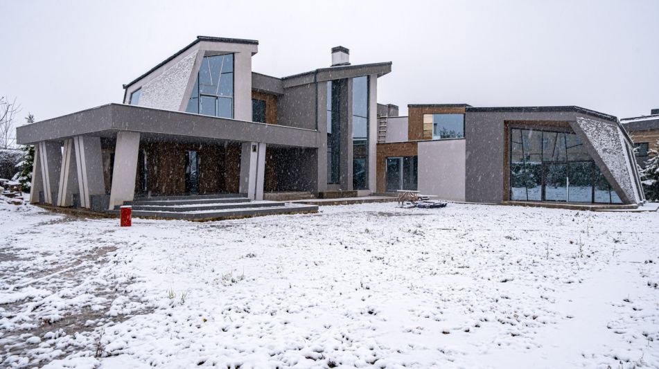 Дом у озера в КП Миллениум парк