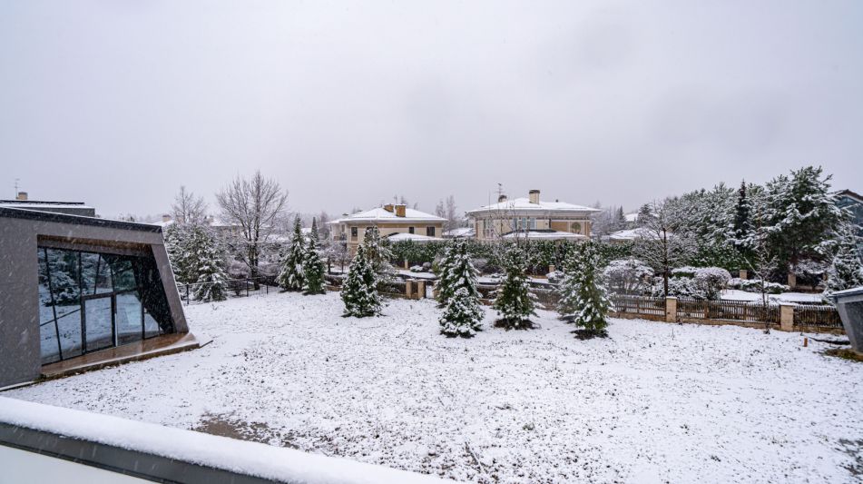 Дом у озера в КП Миллениум парк