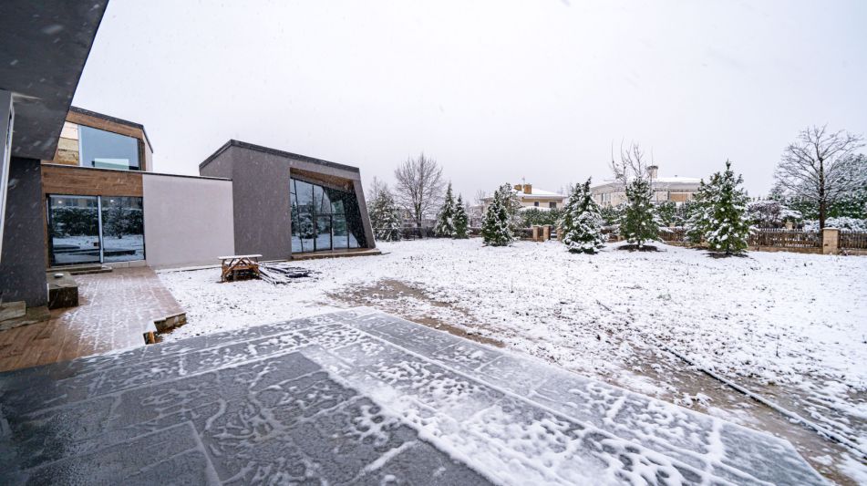 Дом у озера в КП Миллениум парк