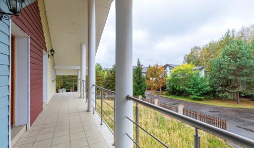 Дом с бассейном в Пестово