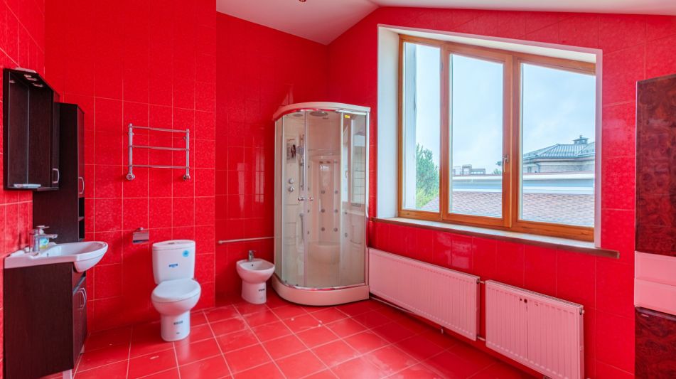 Дом с бассейном в Пестово