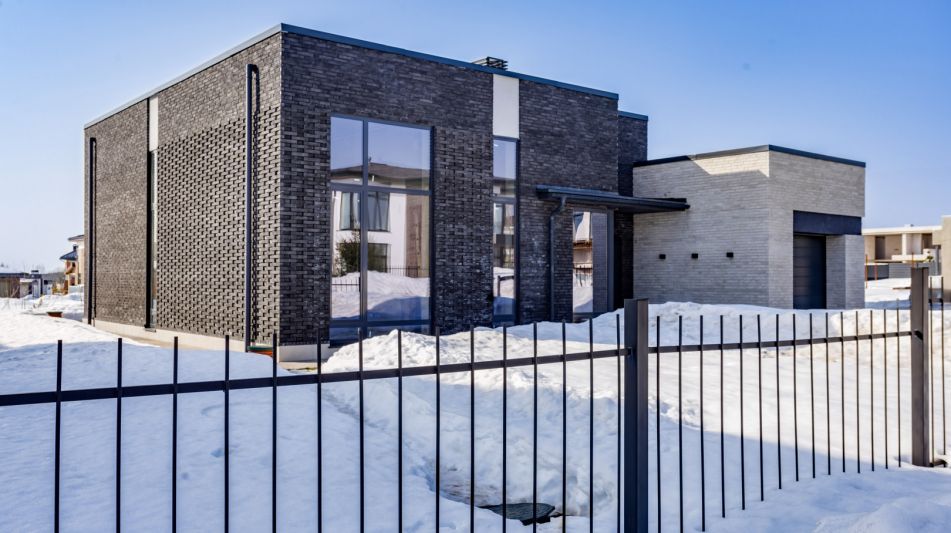 Дом у озера в КП Павловы Озера