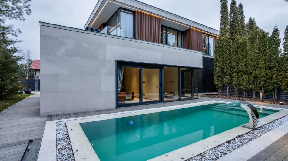 Современный дом в  КП Усово Плюс