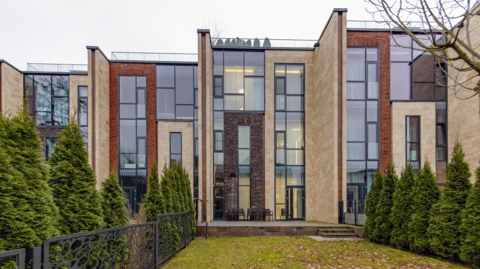 Стильный таунхаус в КП Парк Фонтэ