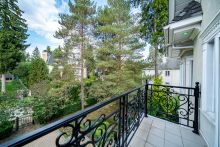 Дом на лесном участке в Николино