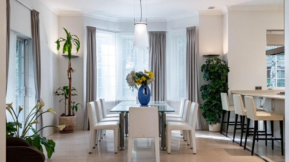 Дом на лесном участке в Николино