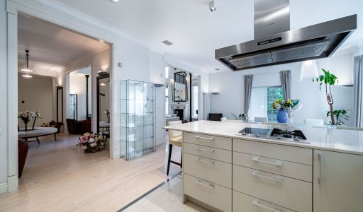 Дом на лесном участке в Николино