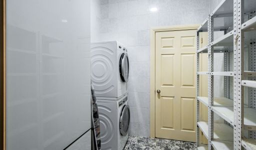 Дом на лесном участке в Николино