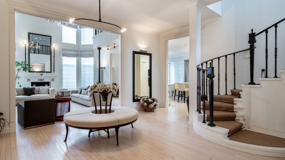 Дом на лесном участке в Николино