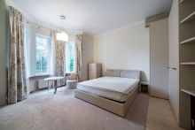 Дом на лесном участке в Николино