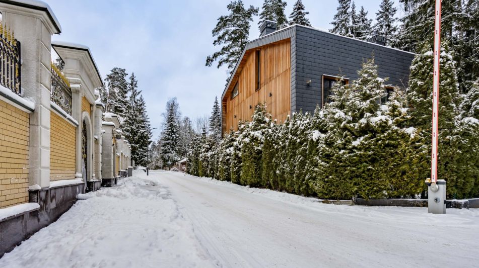 Дом в сосновом лесу в Липка ССПК