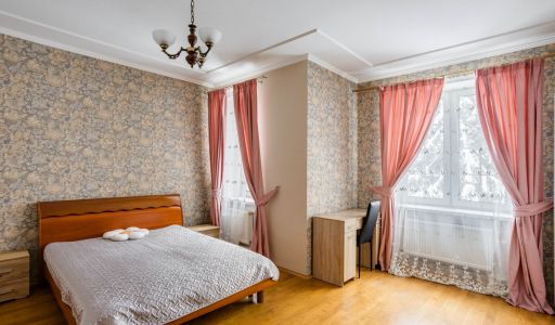 Дом на лесном участке в КП Шервуд