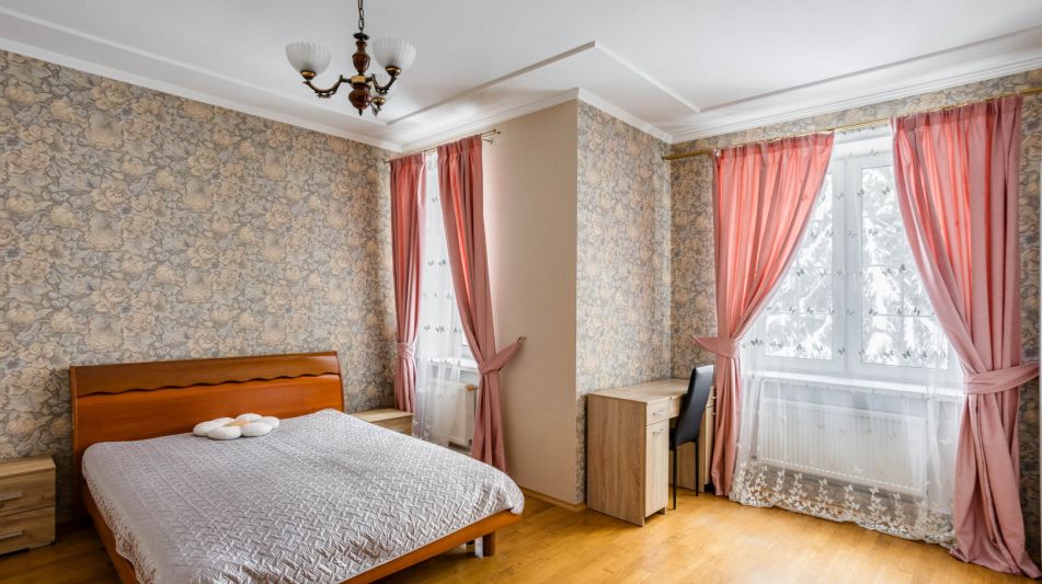 Дом на лесном участке в КП Шервуд