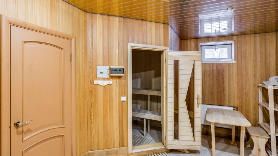 Дом на лесном участке в КП Шервуд