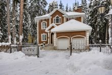 Дом на лесном участке в КП Шервуд