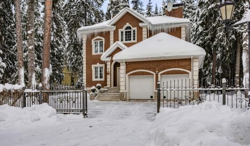 Дом на лесном участке в КП Шервуд