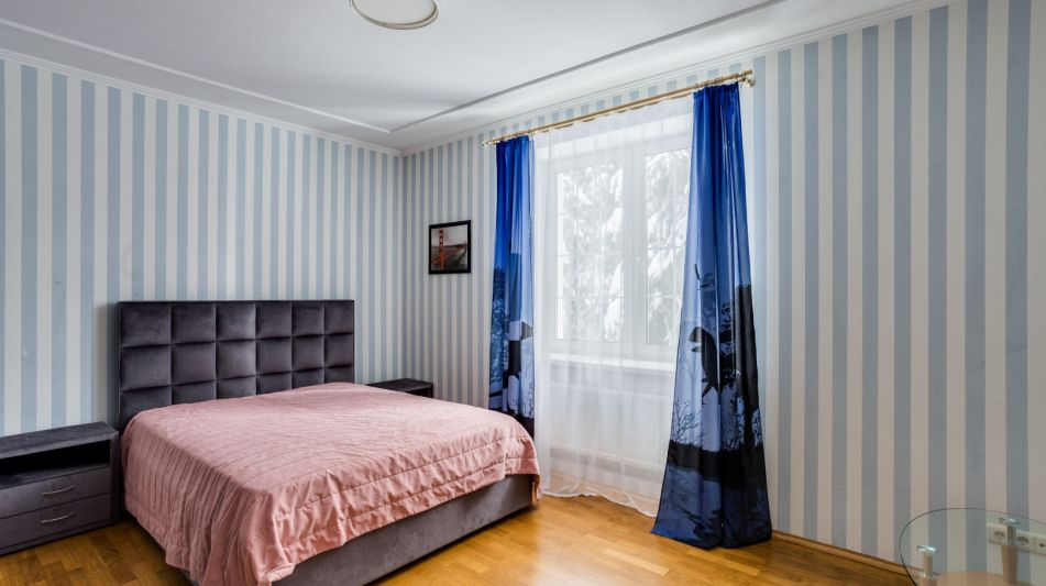 Дом на лесном участке в КП Шервуд