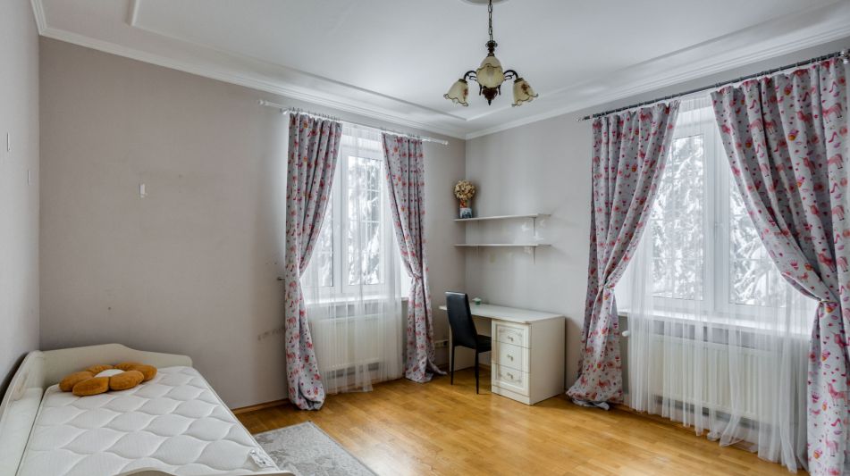 Дом на лесном участке в КП Шервуд