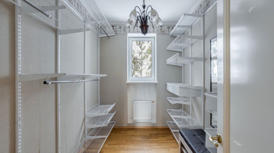 Дом на лесном участке в КП Шервуд