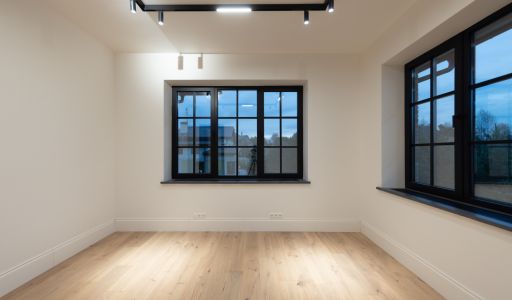 Стильный дом в КП Европа-1