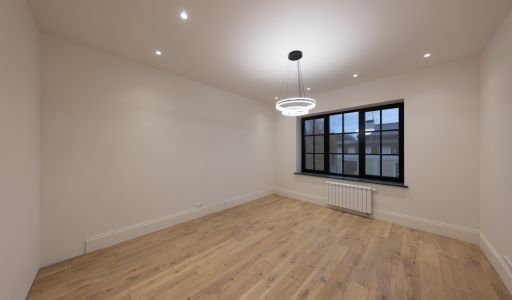 Стильный дом в КП Европа-1