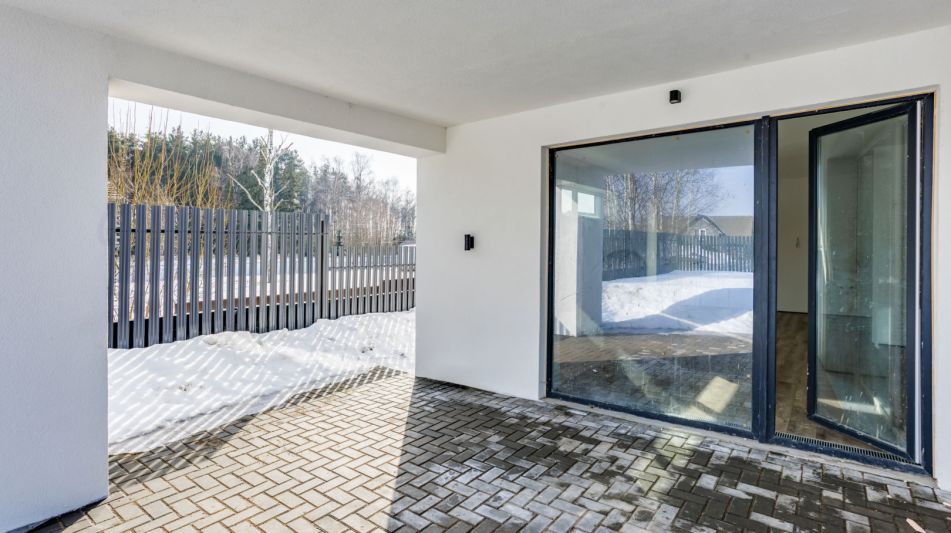 Дом в современном стиле в Исаково