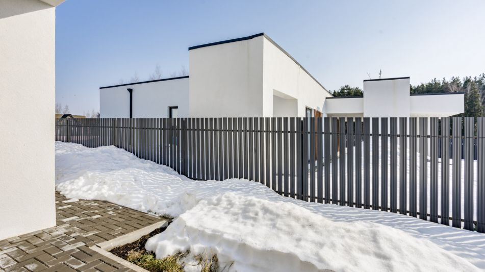 Дом в современном стиле в Исаково