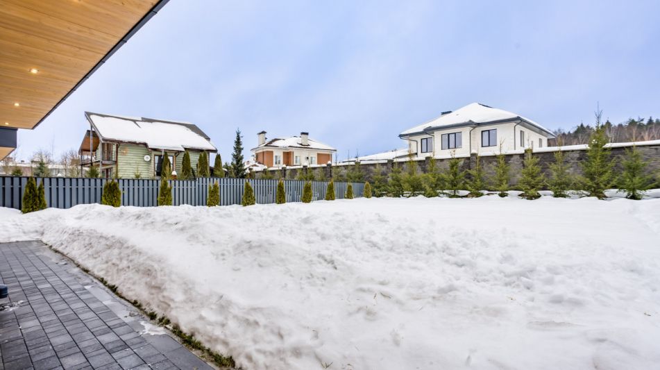 Дом у пруда в КП Русская деревня