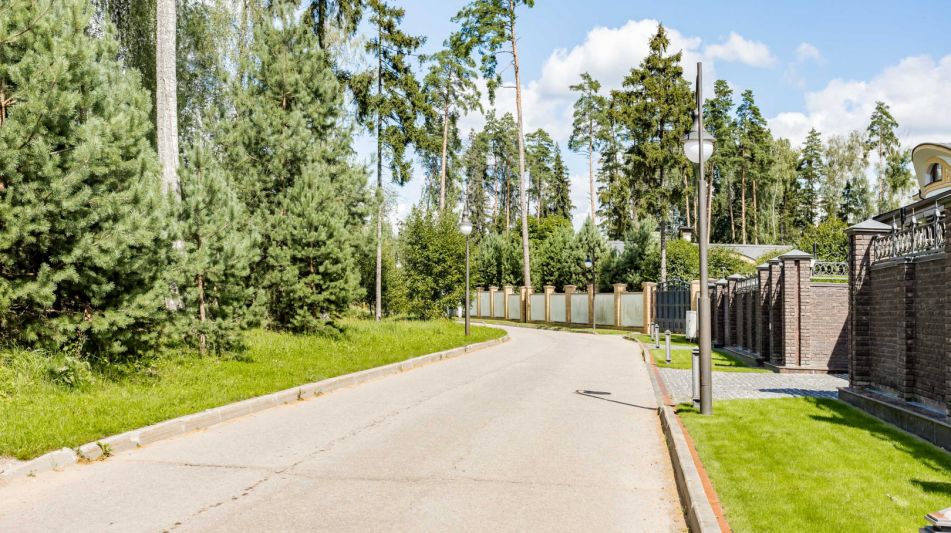 Участок в КП Лесные зори