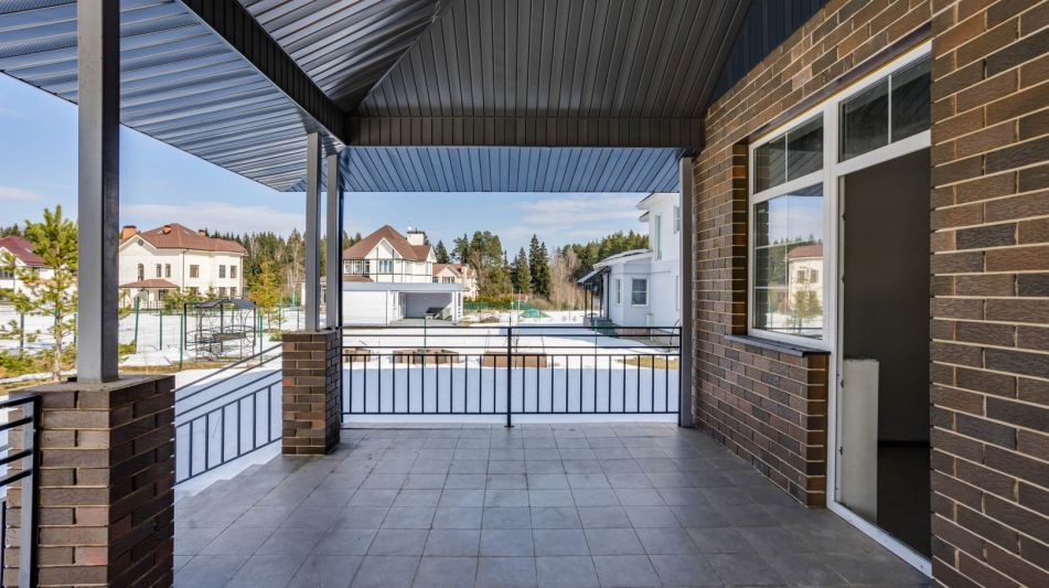 Дом без отделки в КП Ла-Манш