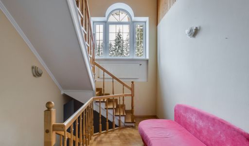 Дом на лесном участке в КП Шервуд